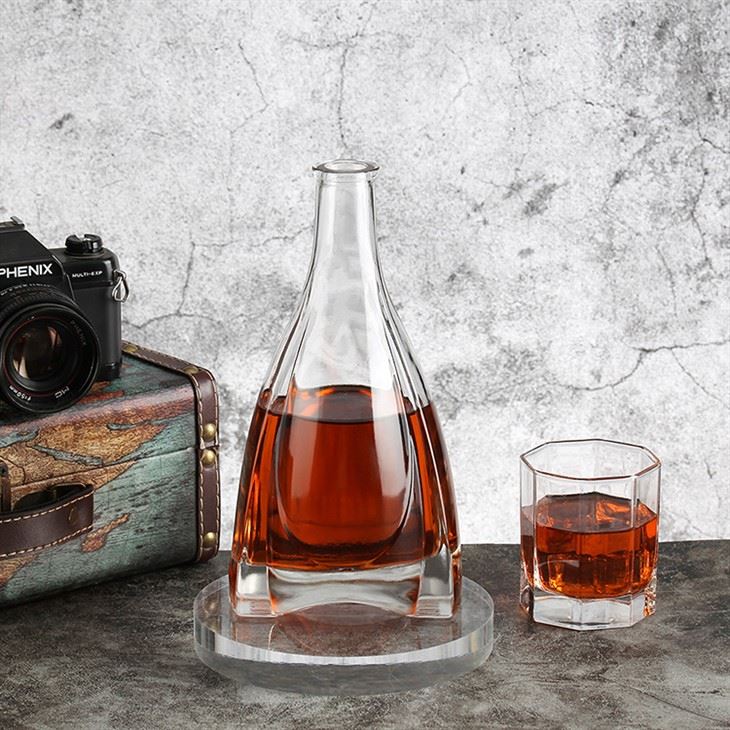 Whiskyglass og flaske